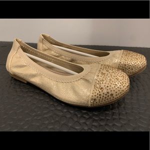 Girls flat shoes , size: 3